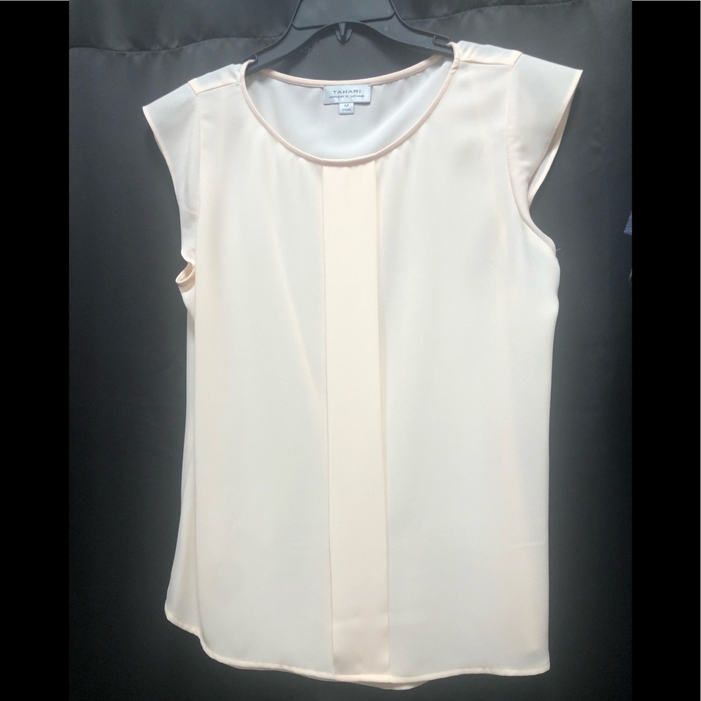 TAHARI TOP